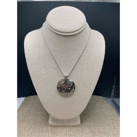 Brighton London Groove Circle Pendant Necklace Scrolled Clear Crystals 16-18" - Picture 1 of 8